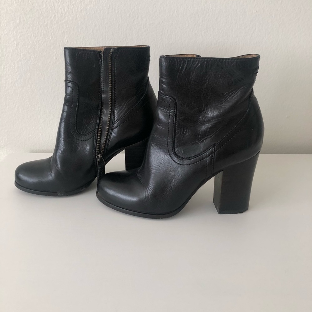 FRYE booties almost like new